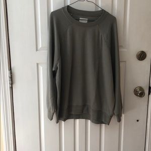 Green oversized sweatshirt